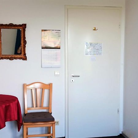 Zimmer Zentral In Berlin Eksteriør billede